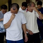 Los hermanos González Villareal (izq y tercero a la der) podrían morir en la horca por narcotráfico en Malasia. ARCHIVO