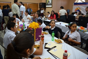 funcionarios infantiles (5) (300x200)