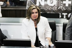 karina garcia presenta dictamen contra comun