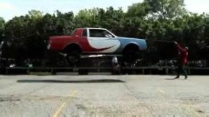 CARRO BRINCA CUERDAS