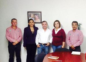 karina garcia con conafor 1