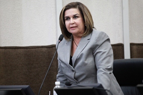karina garcia es una verguenza el sistema de salud2