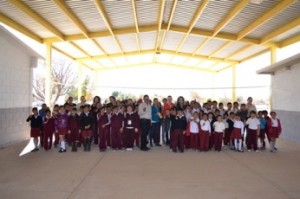 apoya karina garcia al primaria de Altar