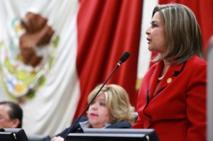 pide Karina Garcia destitucion de Srio de Salud